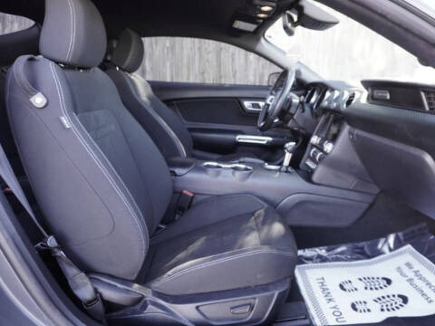 2021 Ford Mustang EcoBoost