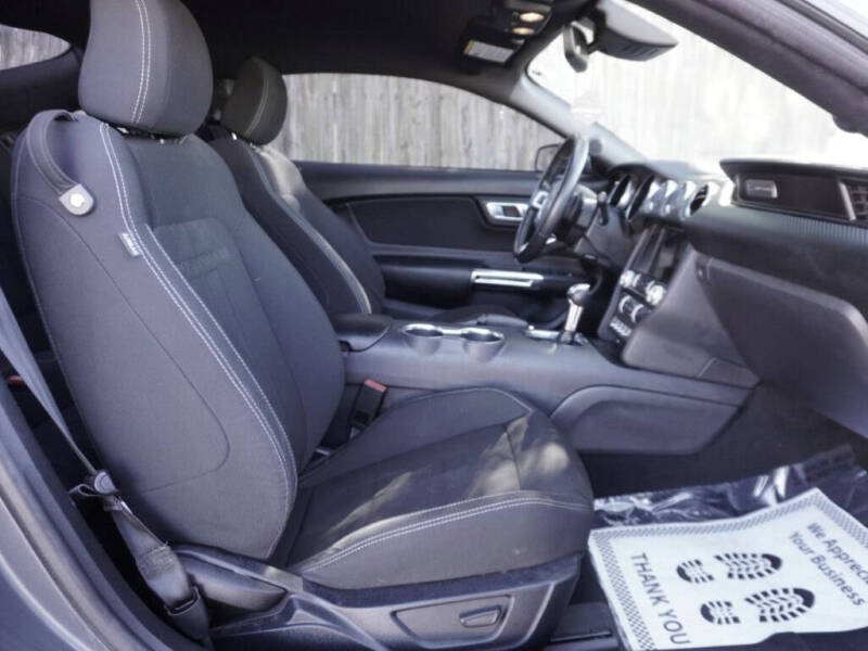 2021 Ford Mustang EcoBoost