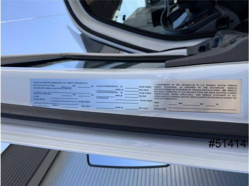 2018 Freightliner M2 106