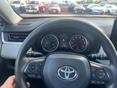 2020 Toyota RAV4 XLE