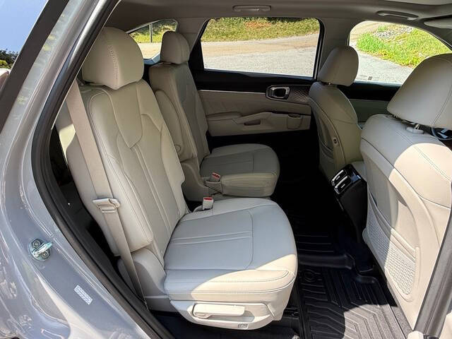 2022 Kia Sorento SX