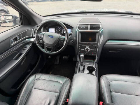 2017 Ford Explorer Sport