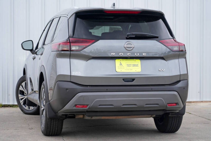 2022 Nissan Rogue SV