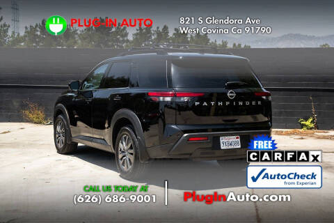 2025 Nissan Pathfinder SV