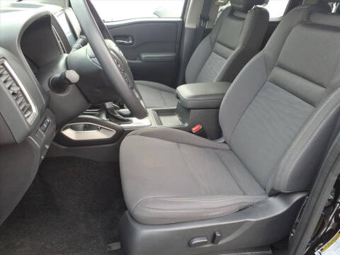 2024 Nissan Frontier SV