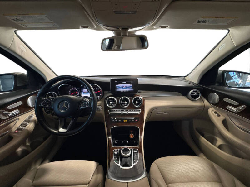 2019 Mercedes-Benz GLC GLC 300