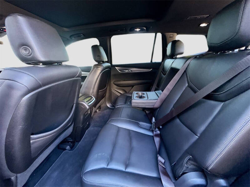 2023 Cadillac XT6 Luxury