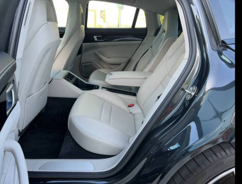 2019 Porsche Panamera