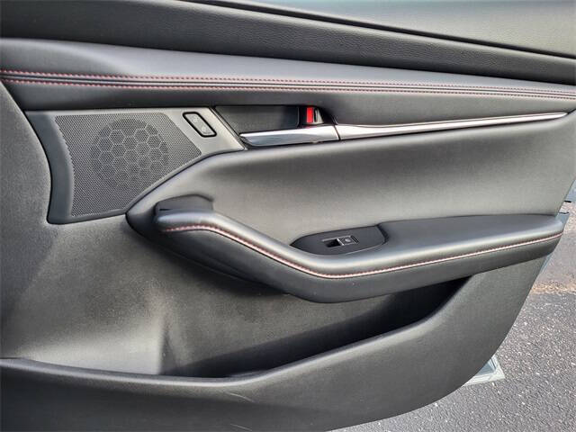 2024 Mazda Mazda3 Sedan 2.5 S Carbon Edition