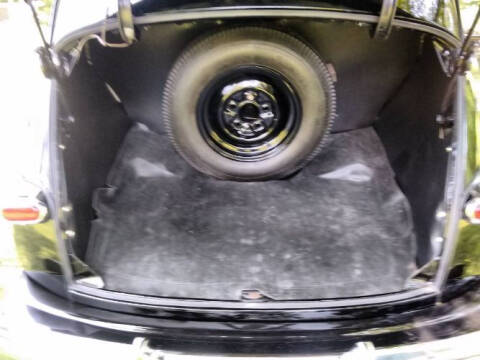 1947 Ford Super Deluxe