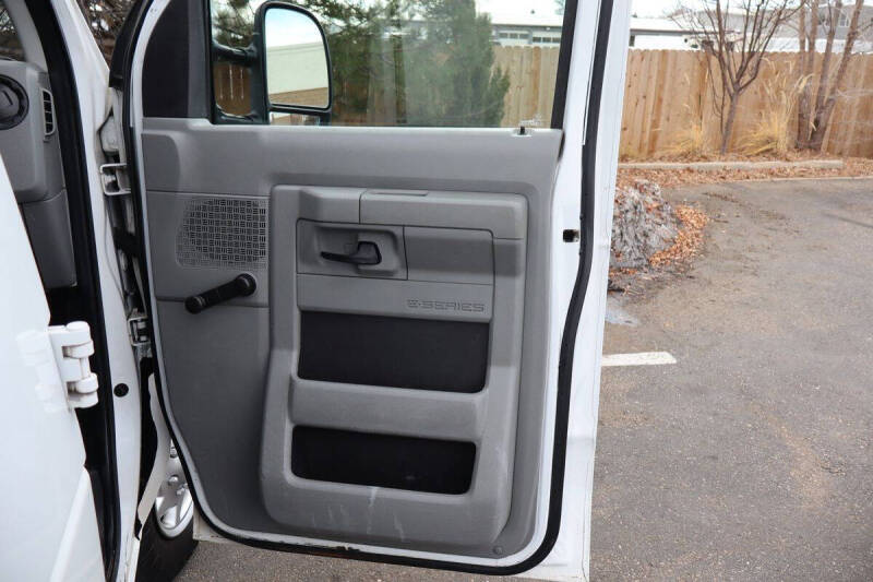 2013 Ford E-Series E-250