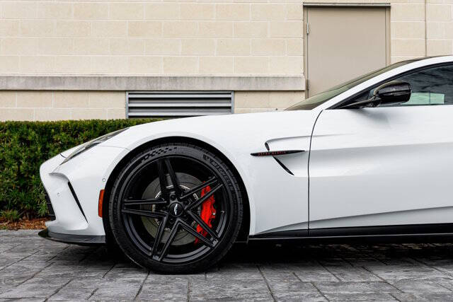 2025 Aston Martin Vantage