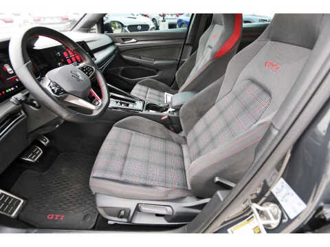 2023 Volkswagen Golf GTI 40th Anniversary Edition