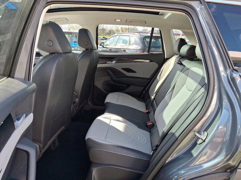 2026 Volkswagen Tiguan SE 4Motion