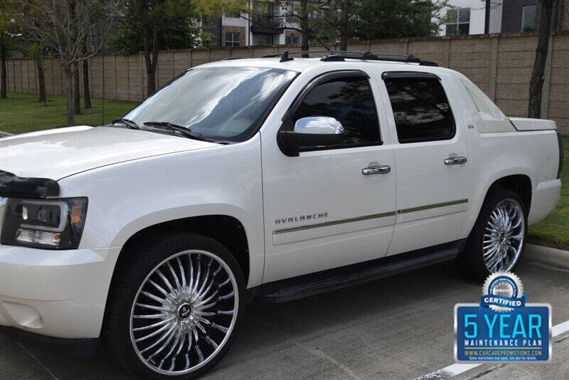 2012 Chevrolet Avalanche LTZ