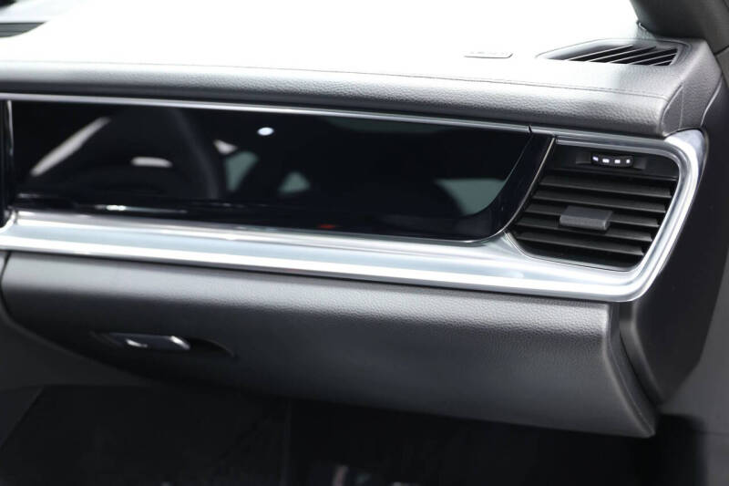 2020 Porsche Panamera