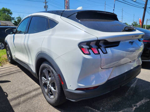 2021 Ford Mustang Mach-E Select