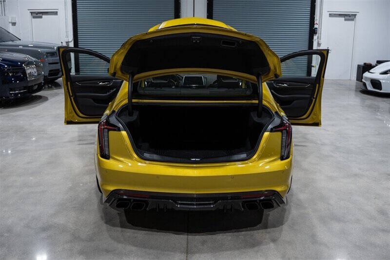 2024 Cadillac CT5-V Blackwing