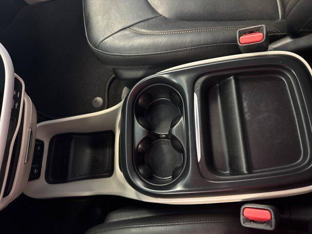 2019 Chrysler Pacifica Touring L