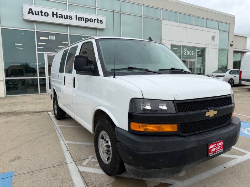 2022 Chevrolet Express 2500