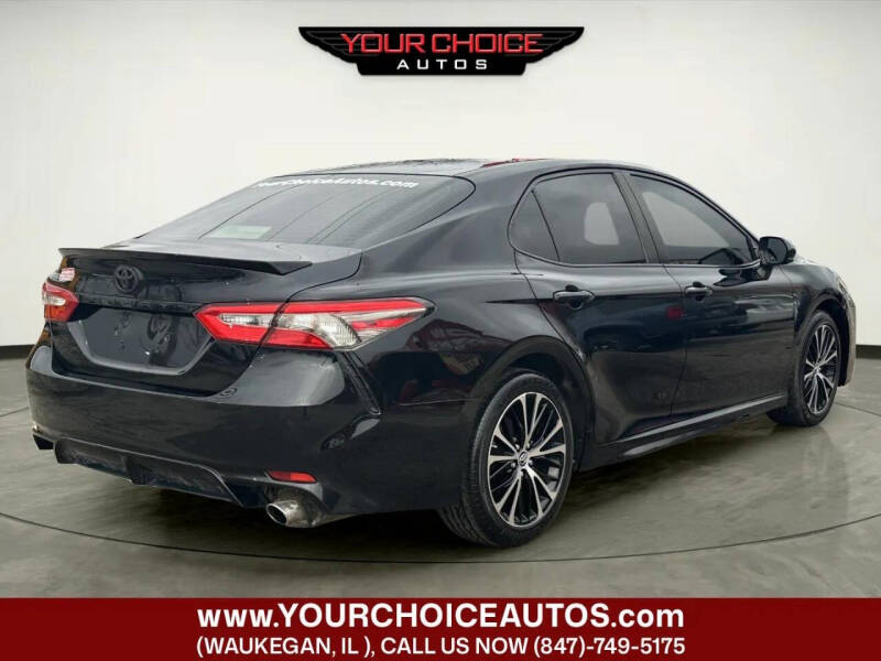 2018 Toyota Camry SE