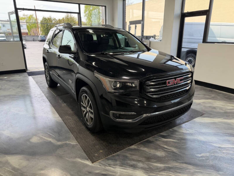 2017 GMC Acadia SLE-2