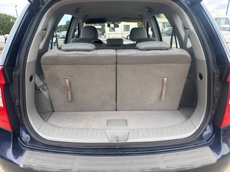 2007 Kia Rondo EX
