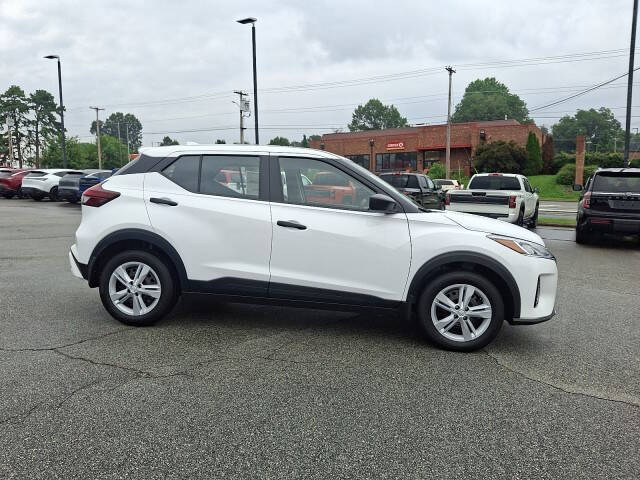 2025 Nissan Kicks Play S