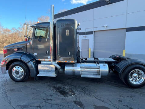 2010 Peterbilt 384
