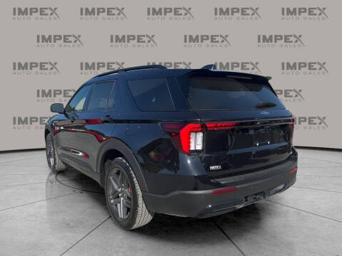 2025 Ford Explorer ST-Line