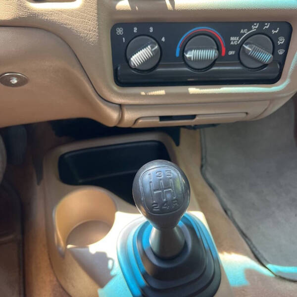 1999 Chevrolet S-10 LS