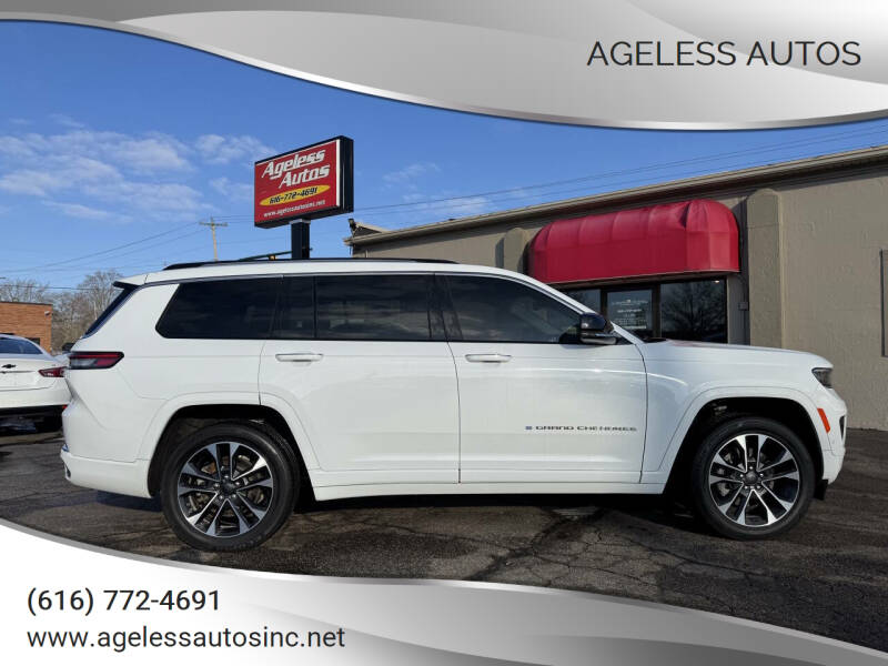 2023 Jeep Grand Cherokee L Overland's photo