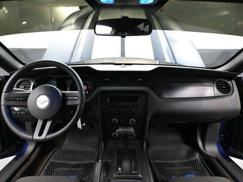 2012 Ford Mustang V6