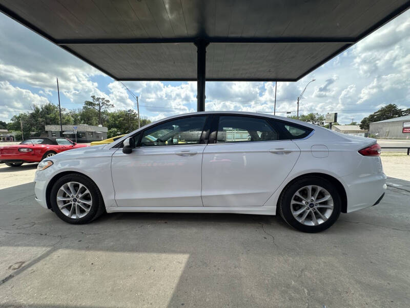2020 Ford Fusion SE