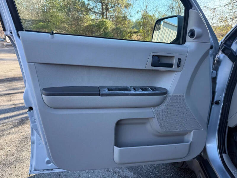 2011 Ford Escape XLS