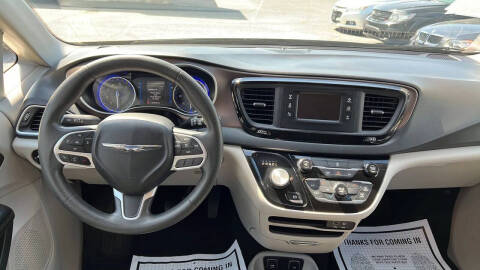 2017 Chrysler Pacifica Touring