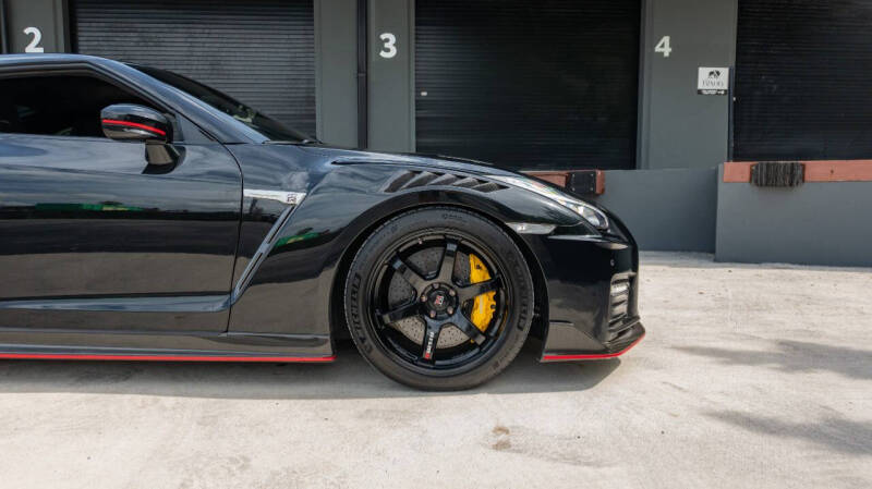 2017 Nissan GT-R NISMO