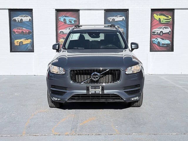 2016 Volvo XC90 T6 Momentum