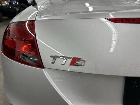 2011 Audi TTS 2.0T quattro Prestige