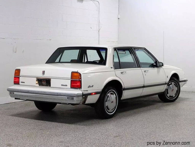 1987 Oldsmobile Delta Eighty-Eight Royale