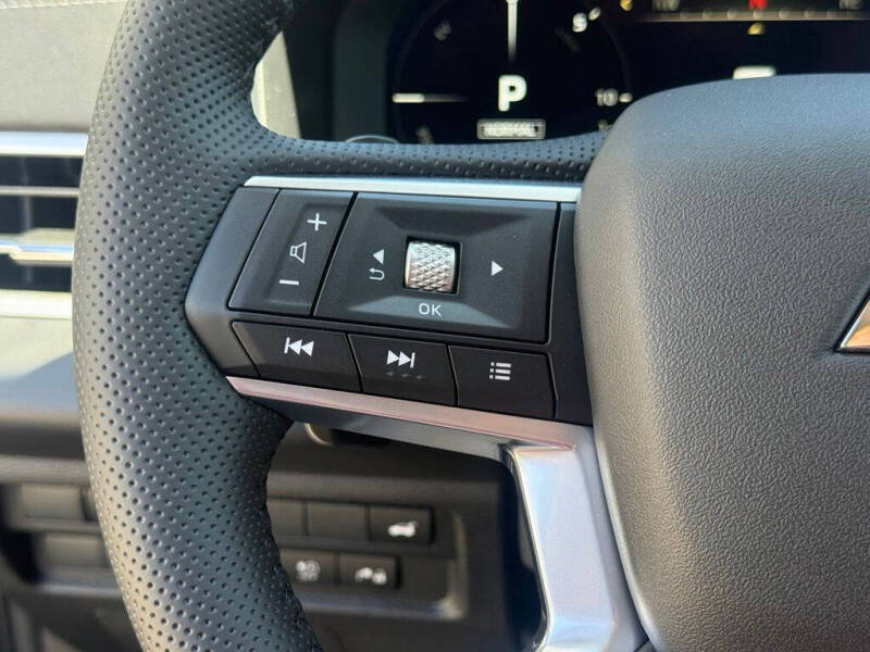 2026 Mitsubishi Outlander PHEV SE