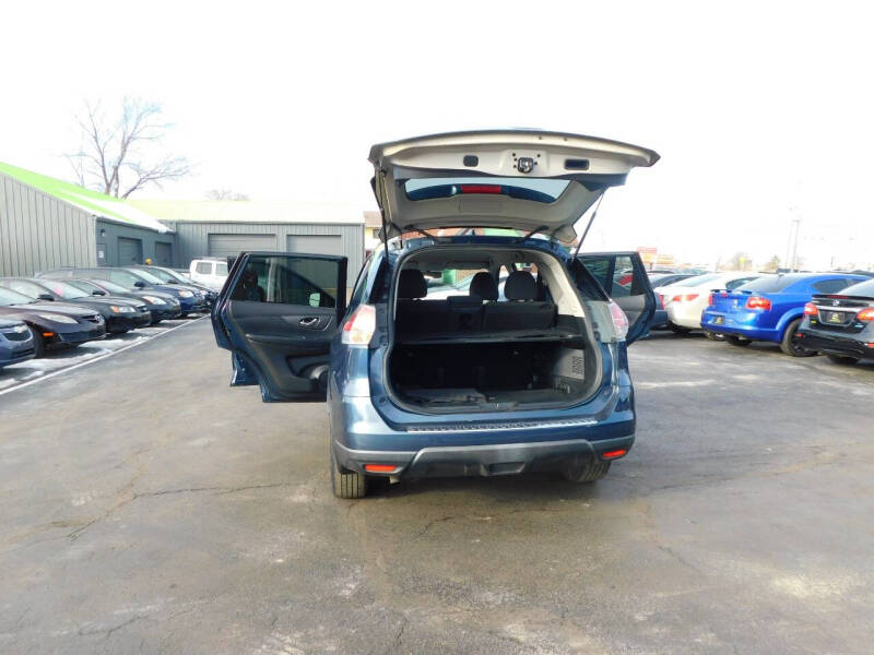 2016 Nissan Rogue SV