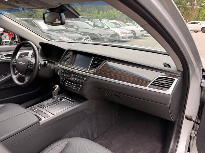 2015 Hyundai Genesis