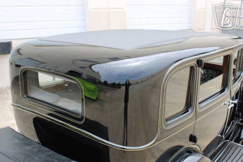 1934 Packard 1100