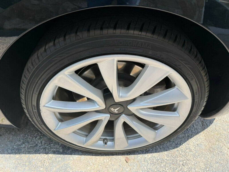 2019 Tesla Model 3 Mid Range