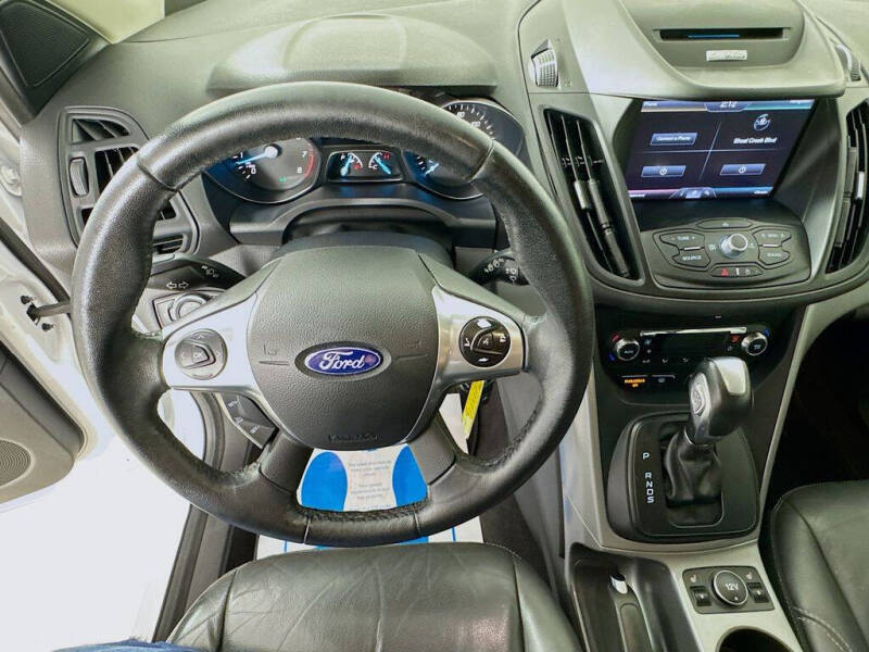 2015 Ford Escape SE