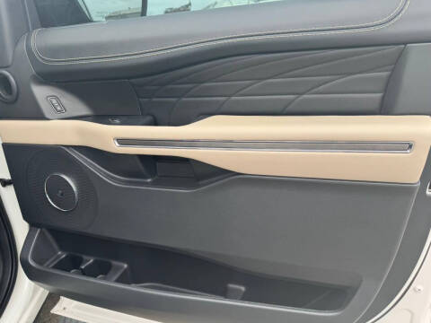 2023 Ford Expedition MAX Platinum