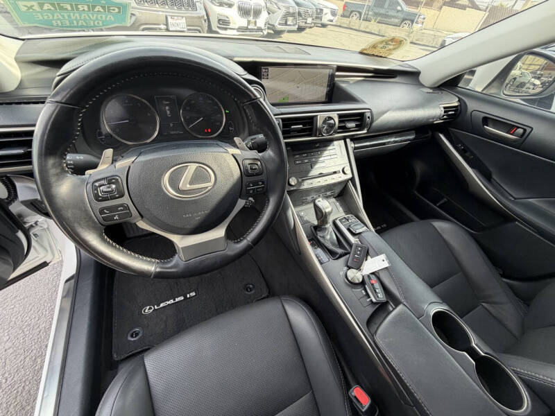 2018 Lexus IS 300