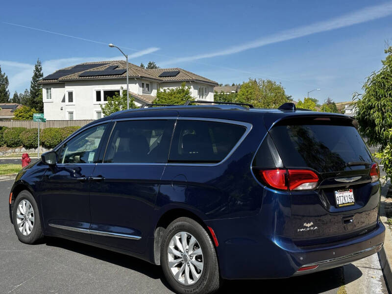 2019 Chrysler Pacifica Touring L