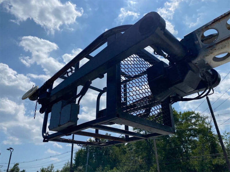 2015 Freightliner 108 SD